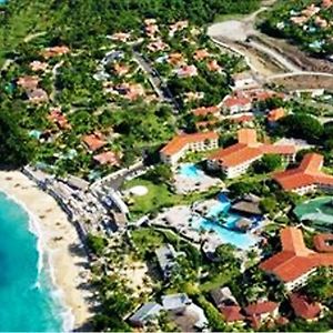 Lifestyle Tropical Beach Resort And Spa